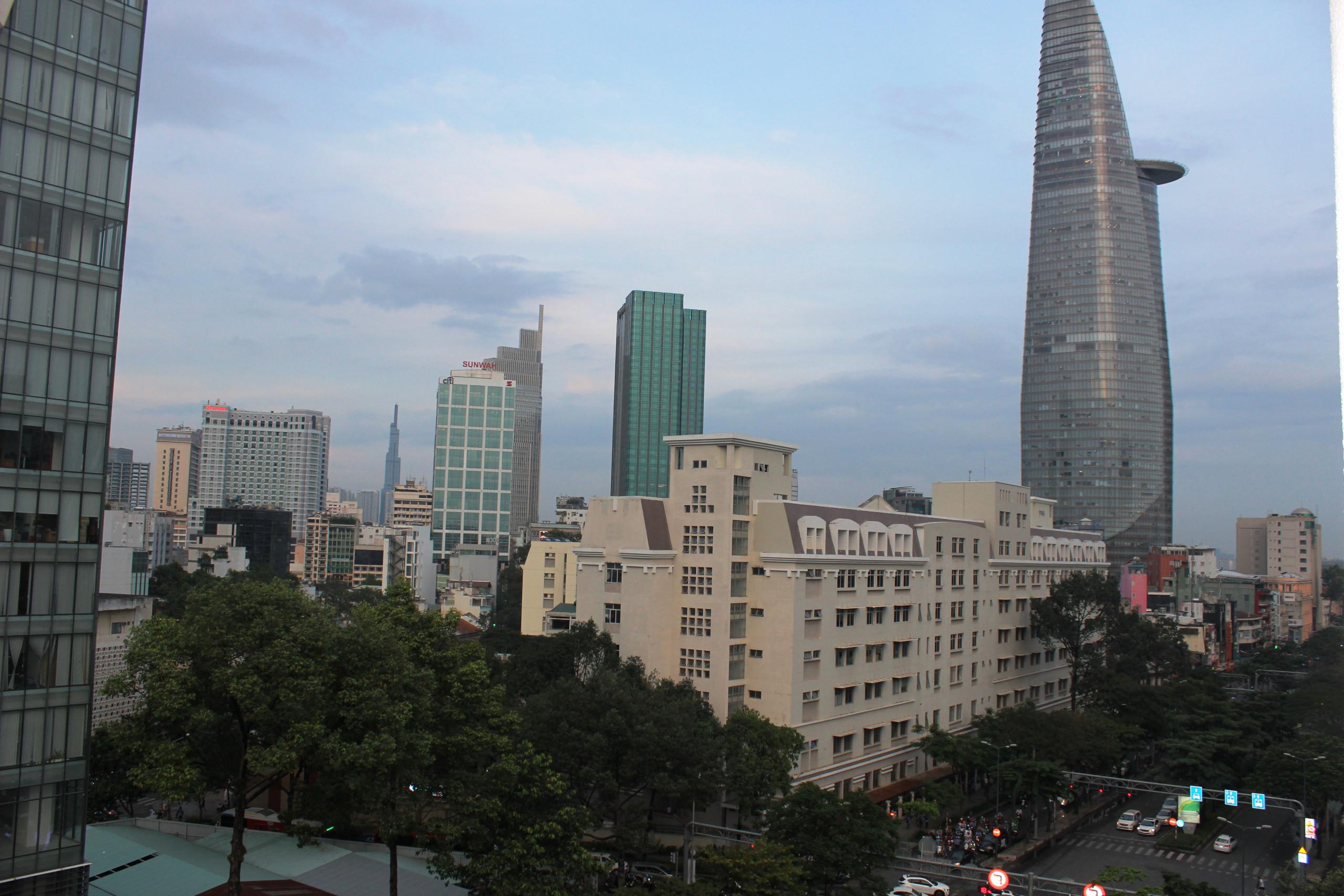 โรงแรมลิเบอร์ตี้ทู โฮจิมินห์ซิตี้ ภายนอก รูปภาพ